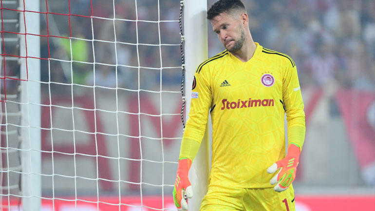 Ολυμπιακός: Χειρουργήθηκε στην Τσεχία ο Βατσλίκ, στόχος η επιστροφή του στη δράση σε τρεις μήνες